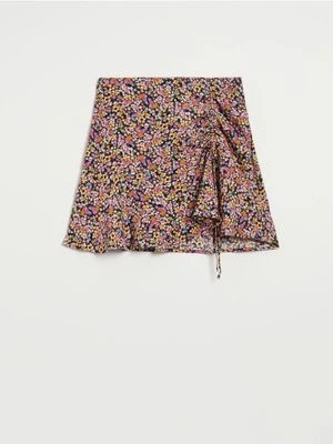 Zdjęcie produktu Asymetryczna spódnica mini w kwiaty House