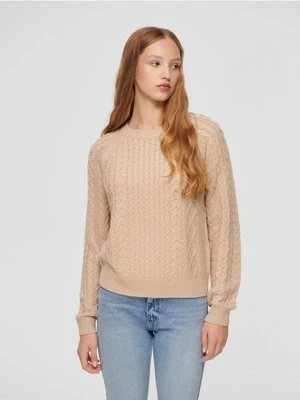 Zdjęcie produktu Beżowy sweter z warkoczowym splotem House