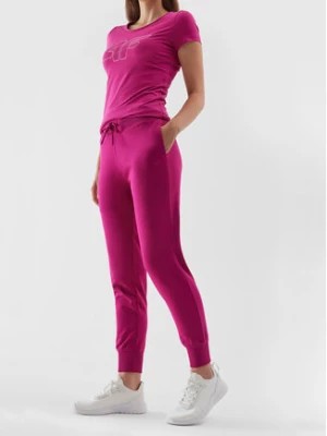 Zdjęcie produktu 4F Spodnie dresowe 4FAW23TTROF474 Różowy Regular Fit