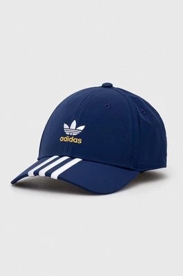 Zdjęcie produktu adidas Originals czapka z daszkiem kolor niebieski z aplikacją