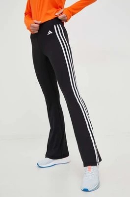 Zdjęcie produktu adidas Performance spodnie treningowe Training Essentials damskie kolor czarny z aplikacją