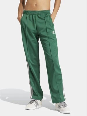 Zdjęcie produktu adidas Spodnie dresowe adicolor Classics SST IM9818 Zielony Loose Fit