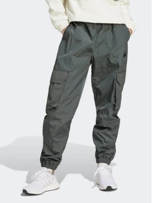 Zdjęcie produktu adidas Spodnie dresowe City Escape IS3018 Zielony Loose Fit