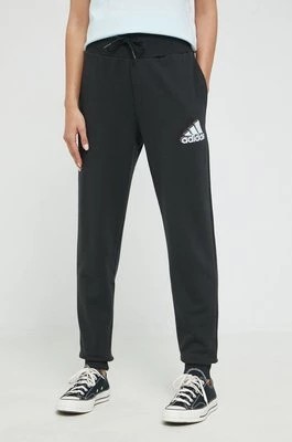 Zdjęcie produktu adidas spodnie dresowe damskie kolor czarny z nadrukiem