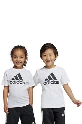 Zdjęcie produktu adidas t-shirt bawełniany dziecięcy LK BL CO kolor biały z nadrukiem