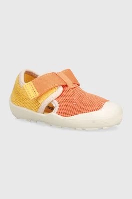 Zdjęcie produktu adidas TERREX sandały dziecięce CAPTAIN TOEY I kolor pomarańczowy