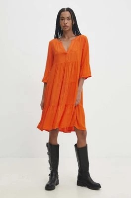 Zdjęcie produktu Answear Lab sukienka kolor pomarańczowy mini prosta