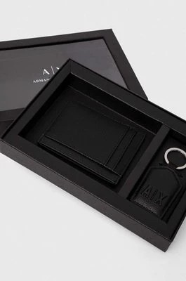 Zdjęcie produktu Armani Exchange etui na karty skórzane i brelok kolor czarny 958510 3F892