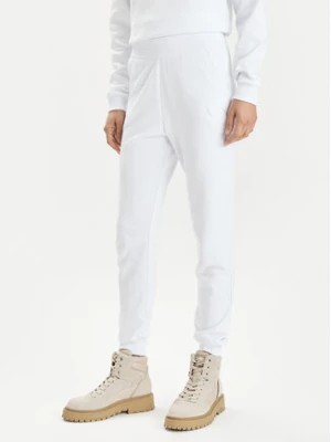 Zdjęcie produktu Armani Exchange Spodnie dresowe 3DYP82 YJFDZ 1000 Biały Regular Fit