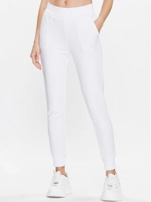 Zdjęcie produktu Armani Exchange Spodnie dresowe 3RYP85 YJ3NZ 1000 Biały Regular Fit