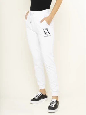 Zdjęcie produktu Armani Exchange Spodnie dresowe 8NYPCX YJ68Z 1000 Biały Regular Fit