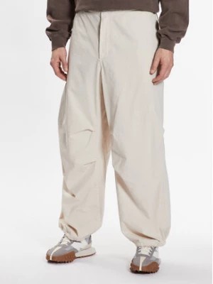 Zdjęcie produktu BDG Urban Outfitters Spodnie materiałowe 76522317 Écru Baggy Fit