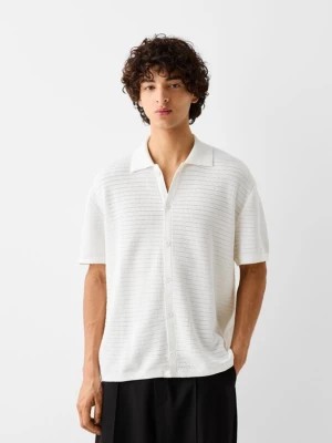 Zdjęcie produktu Bershka Ażurowa Koszula Z Krótkim Rękawem Mężczyzna Biały