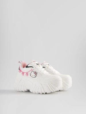 Zdjęcie produktu Bershka Buty Sportowe Hello Kitty Na Platformie Z Detalem Z Cyrkonii Kobieta Biały