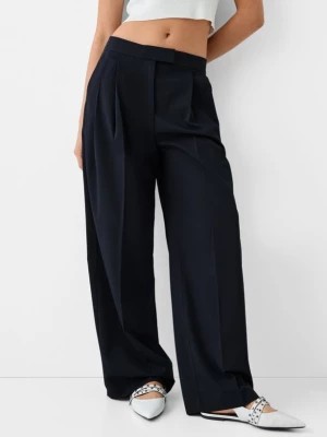 Zdjęcie produktu Bershka Spodnie Relax Fit Z Podwójnymi Zakładkami Kobieta Granatowy