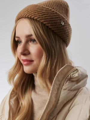 Zdjęcie produktu Beżowa czapka zimowa damska OCHNIK