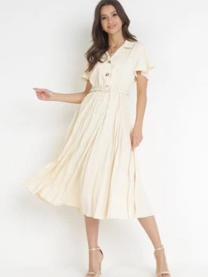 Zdjęcie produktu Beżowa Plisowana Midi Sukienka na Guziki z Paskiem i Klamrą Taretha