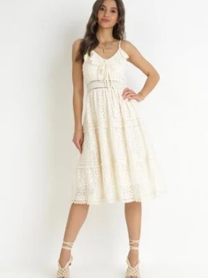 Zdjęcie produktu Beżowa Sukienka Midi na Ramiączkach z Falbankami z Koronkowej Tkaniny Cillaia