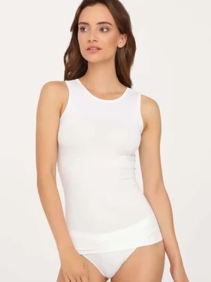 Zdjęcie produktu Bezszwowa koszulka damska na ramiączkach biała Gatta