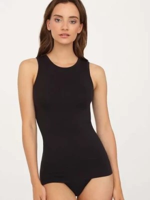 Zdjęcie produktu Bezszwowa koszulka damska na ramiączkach czarna Gatta