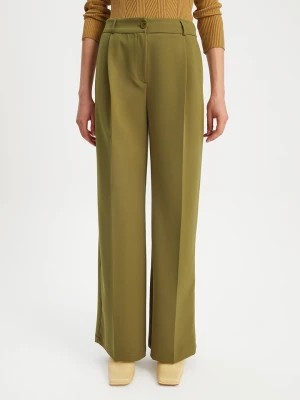 Zdjęcie produktu BGN Spodnie w kolorze oliwkowym rozmiar: 38