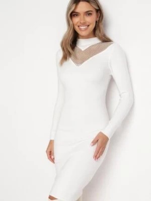 Zdjęcie produktu Biała Dzianinowa Sukienka Midi z Półgolfem i Siateczkowym Dekoltem z Cyrkoniami Faelinn