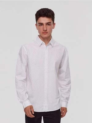 Zdjęcie produktu Biała koszula z długim rękawem w mikrowzór House