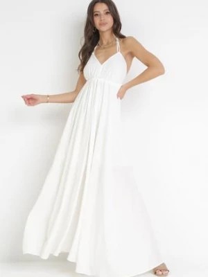 Zdjęcie produktu Biała Rozkloszowana Sukienka Maxi z Wiązaniem na Szyi Cathenia