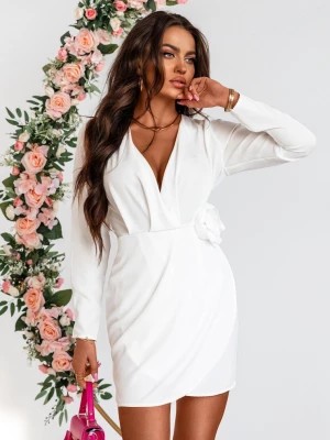Zdjęcie produktu Biała sukienka z przekładanym dołem Whitney - biały Pakuten