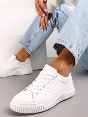 Zdjęcie produktu Biało-Beżowe Sznurowane Sneakersy z Metaliczną Wstawką i Żłobieniami Komparre