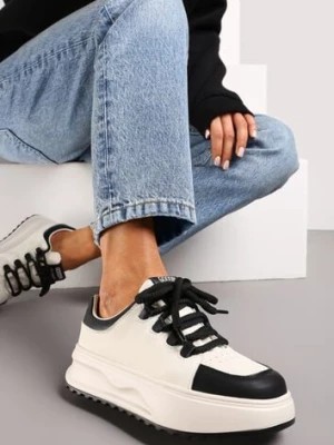 Zdjęcie produktu Biało-Czarne Sneakersy ze Skóry Naturalnej z Platformą i Szerokimi Sznurówkami Talthea