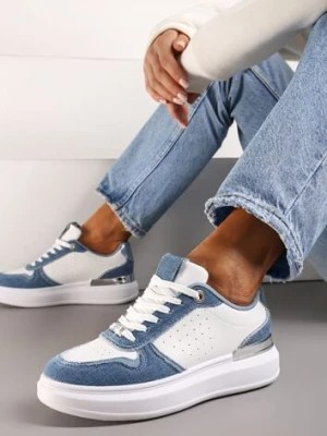 Zdjęcie produktu Biało-Niebieskie Sznurowane Sneakersy z Ozdobnymi Wstawkami z Cyrkoniami i Grubą Podeszwą Maellie