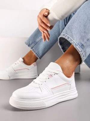 Zdjęcie produktu Biało-Różowe Sznurowane Sneakersy Ozdobione Perforacją i Przeszyciami Eglia
