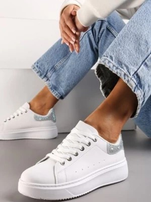 Zdjęcie produktu Biało-Srebrne Sneakersy na Platformie z Cyrkoniami i Brokatem z Tyłu Asisia