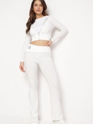 Zdjęcie produktu Biały Komplet Dresowy z Prążkowanej Bawełny Krótka Bluza z Kapturem i Spodnie Dzwony Jukolla