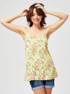 Zdjęcie produktu Bluzka damska na ramiączkach z ozdobną falbaną w kwiaty żółta Moodo