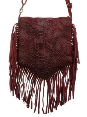 Zdjęcie produktu Bordowa damska włoska skórzana torebka z frędzlami listonoszka czerwony Merg