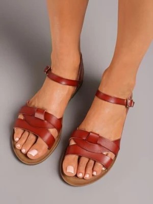 Zdjęcie produktu Bordowe Sandały z Imitacji Skóry na Płaskiej Podeszwie Zapinane na Sprzączkę Javera