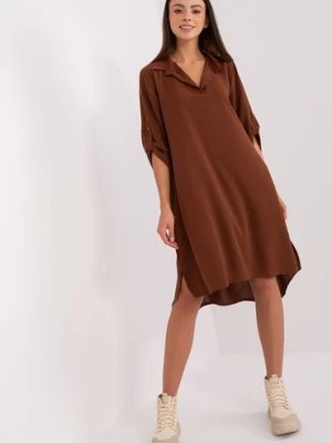 Zdjęcie produktu Brązowa koszulowa sukienka damska o kroju oversize Italy Moda