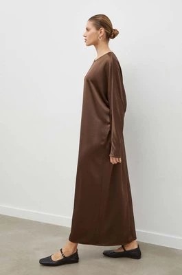 Zdjęcie produktu By Malene Birger sukienka kolor brązowy maxi oversize