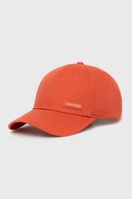 Zdjęcie produktu Calvin Klein czapka z daszkiem bawełniana kolor pomarańczowy z aplikacją
