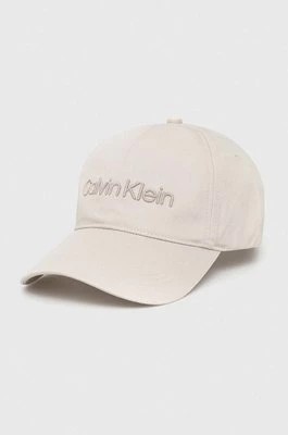 Zdjęcie produktu Calvin Klein czapka z daszkiem bawełniana kolor szary z aplikacją