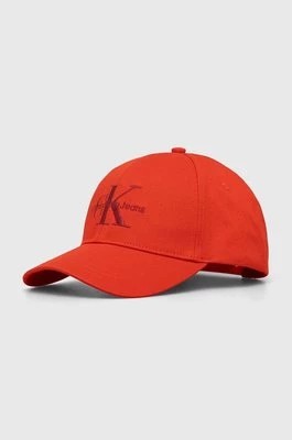 Zdjęcie produktu Calvin Klein Jeans czapka z daszkiem bawełniana kolor czerwony z aplikacją