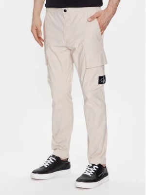 Zdjęcie produktu Calvin Klein Jeans Spodnie materiałowe J30J322922 Beżowy Skinny Fit