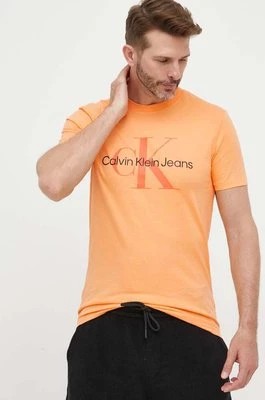Zdjęcie produktu Calvin Klein Jeans t-shirt bawełniany kolor pomarańczowy z nadrukiem