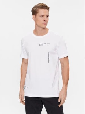 Zdjęcie produktu Calvin Klein Jeans T-Shirt Text J30J325065 Biały Regular Fit