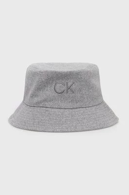 Zdjęcie produktu Calvin Klein kapelusz dwustronny kolor szary