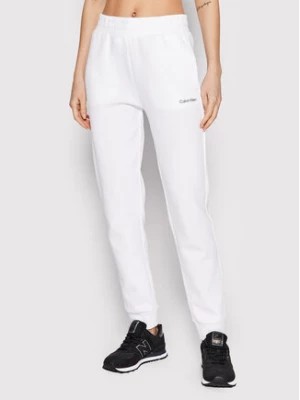 Zdjęcie produktu Calvin Klein Spodnie dresowe Micro Logo Essential K20K204424 Biały Regular Fit