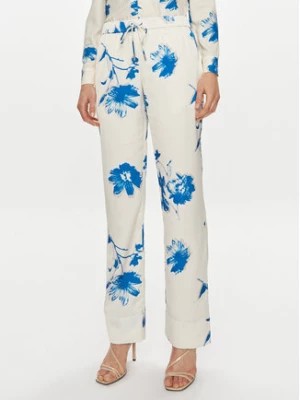 Zdjęcie produktu Calvin Klein Spodnie materiałowe K20K206662 Biały Regular Fit