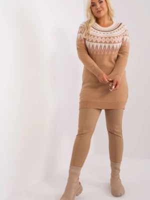 Zdjęcie produktu Camelowy sweter plus size z okrągłym dekoltem